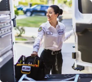 Home service technician arriving at a Southern Minnesota home for service Heater Stops Working 